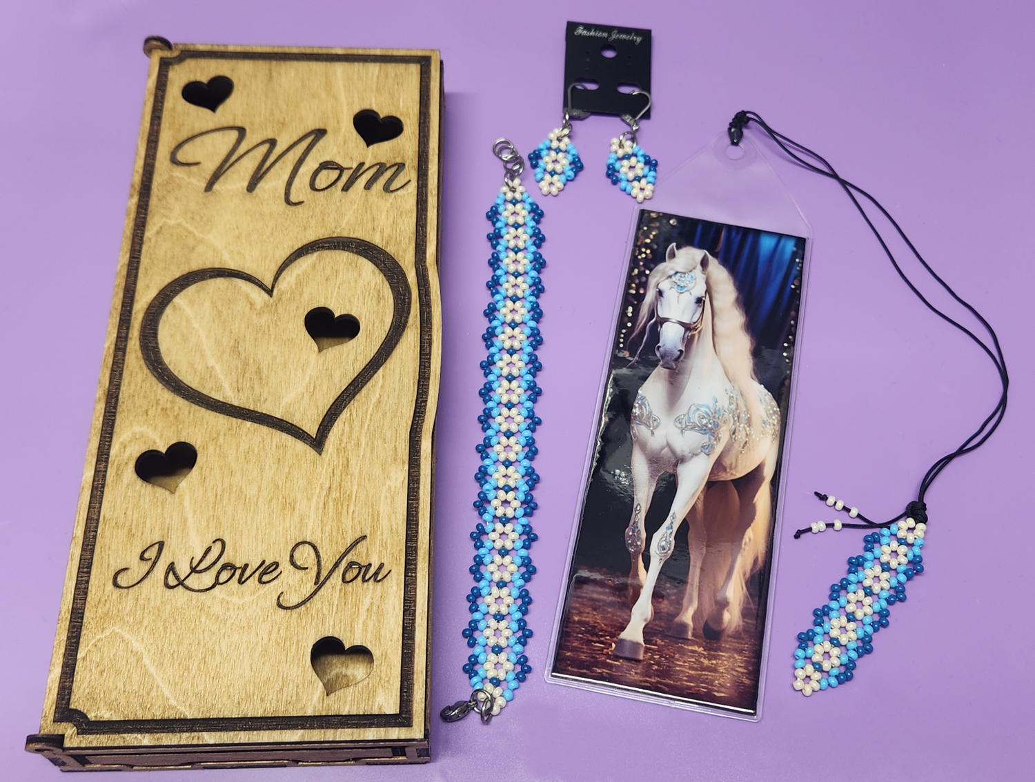 (image for) Mother's Day Gift Set - Circus Pony - White, Baby Blue, Blue - Click Image to Close