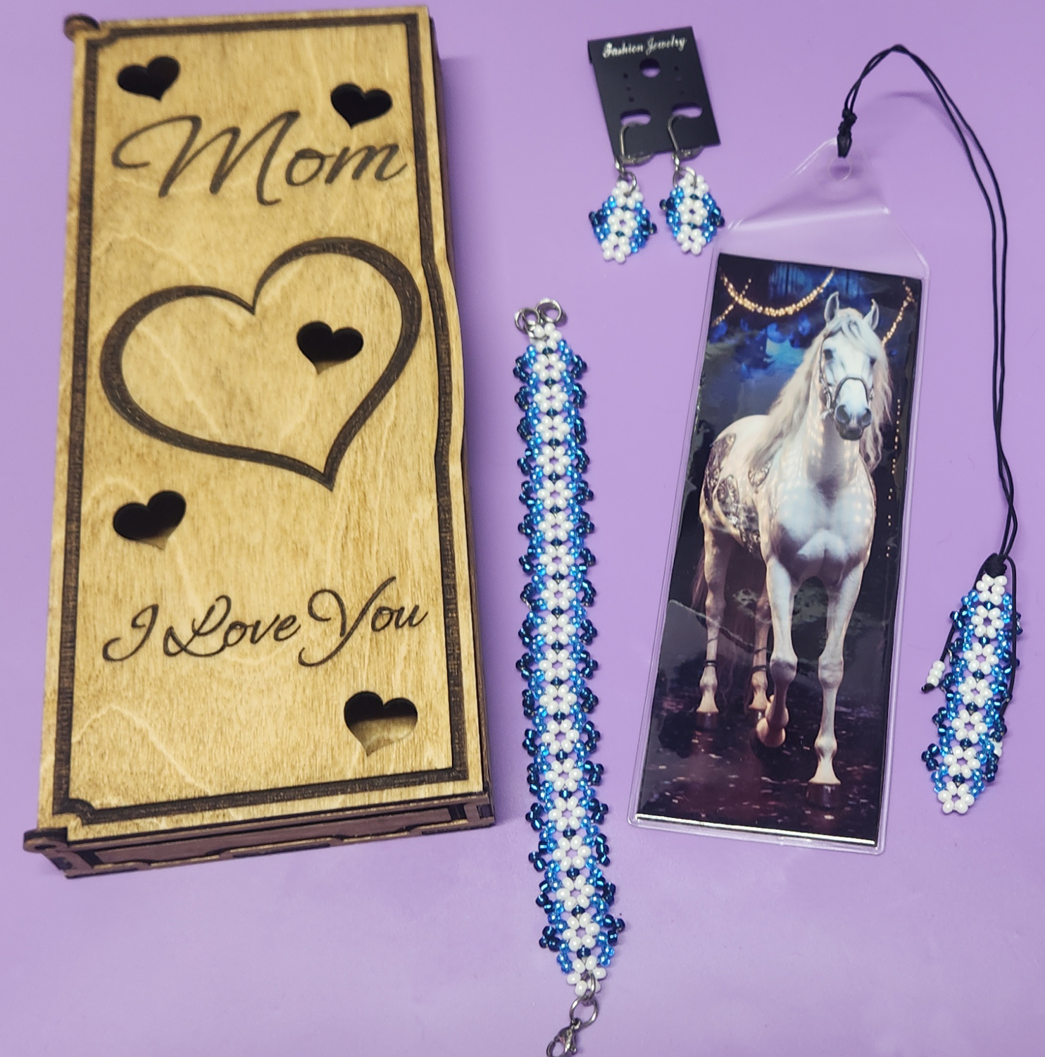 (image for) Mother's Day Gift Set - Circus Pony - White, Lake Blue, Blue
