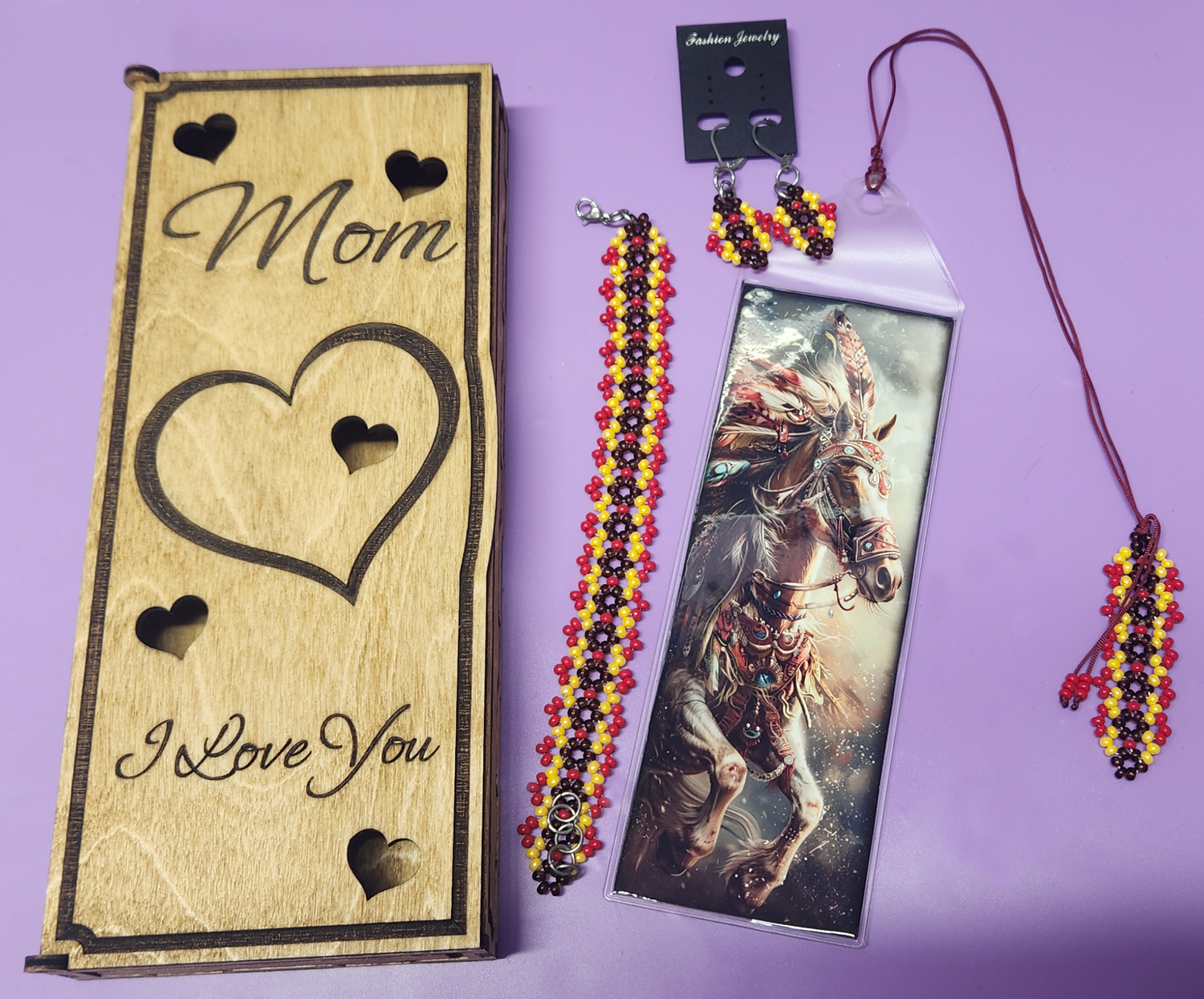 (image for) Mother's Day Gift Set - Horse Feathers - Rootbeer, Yellow, Red - Click Image to Close